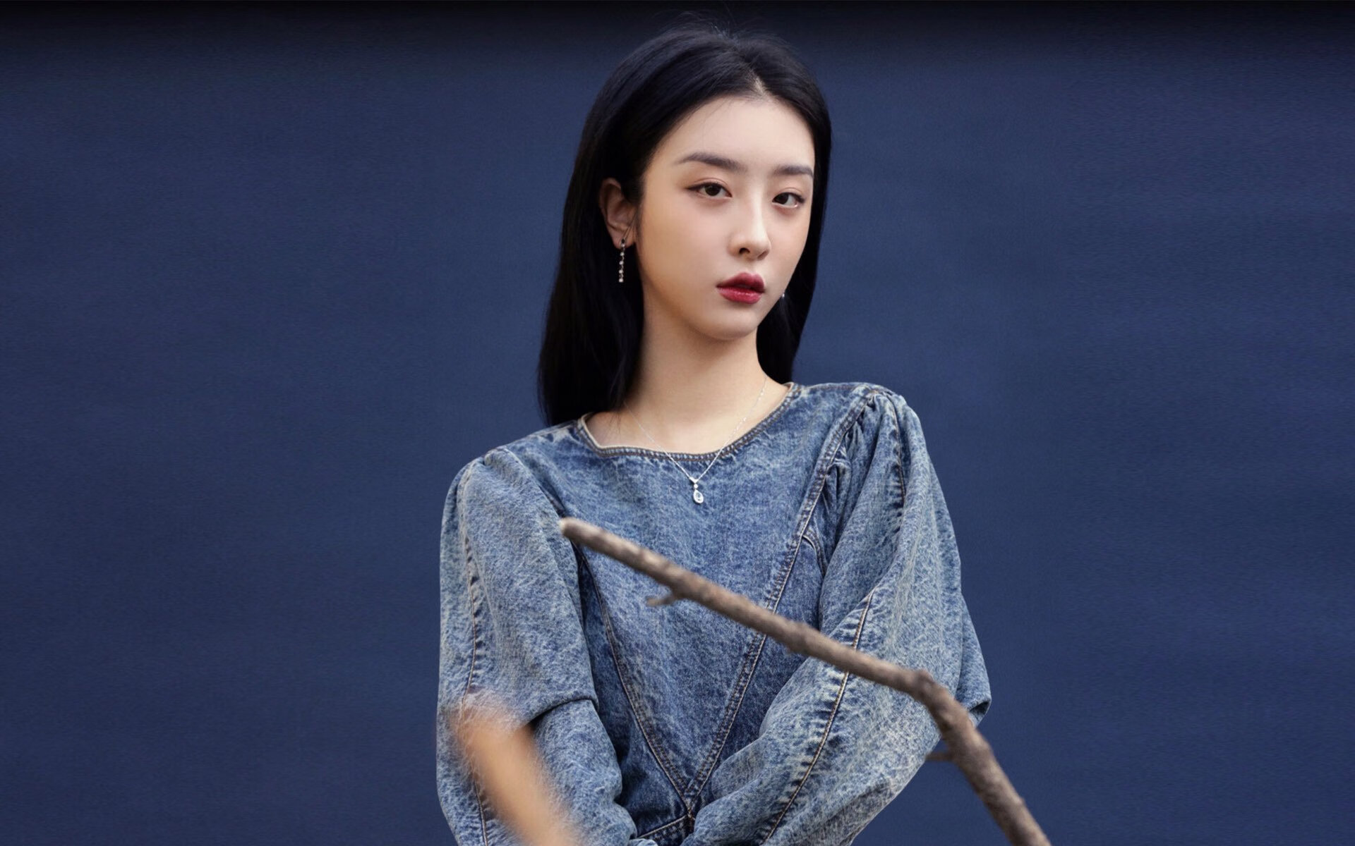 足球官方主题歌发布助燃新赛季热情，足球首歌叫什么