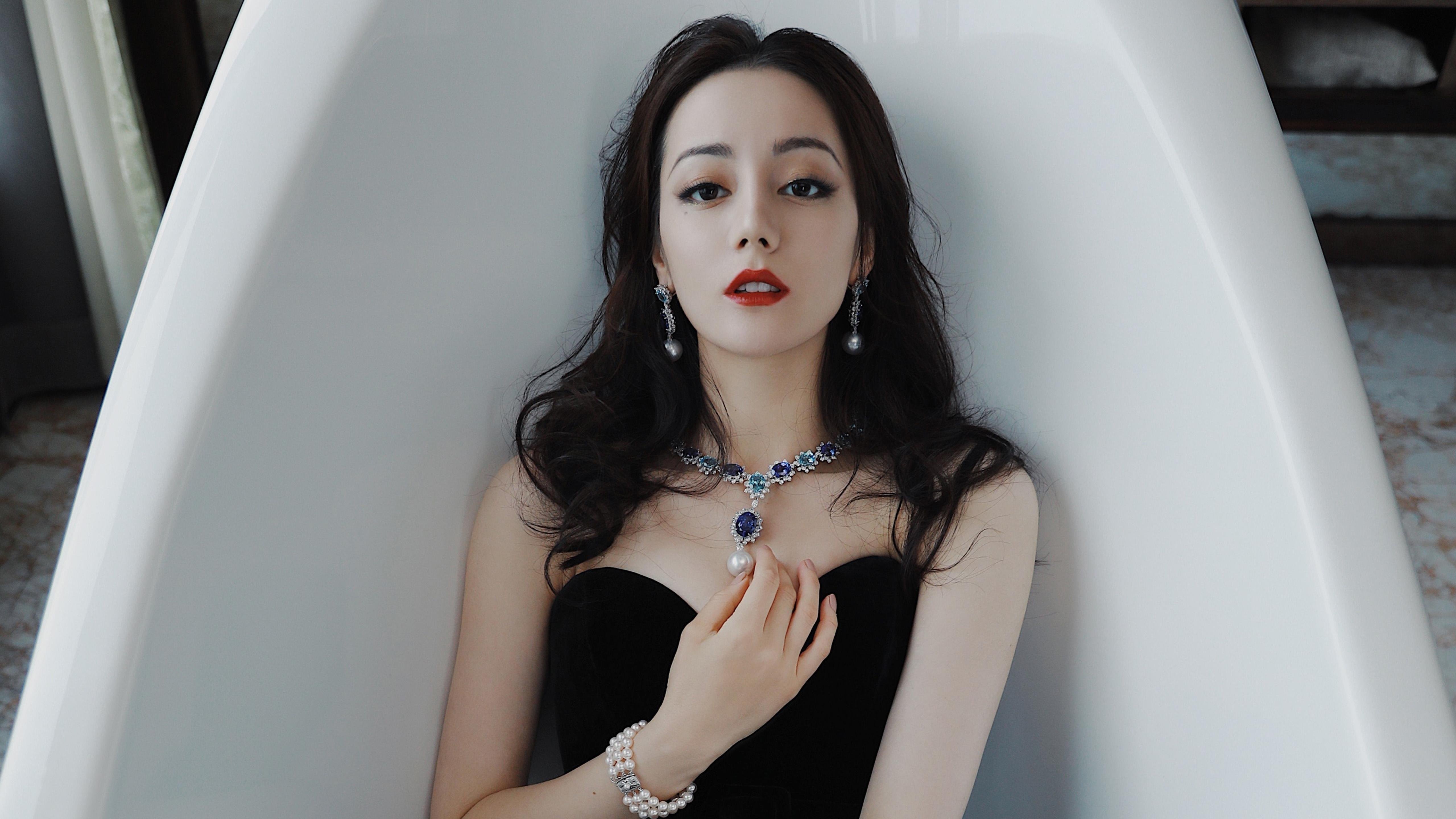 九游官网下载电脑版-英格兰主场大胜，小组榜首稳如泰山，英格兰主场战绩