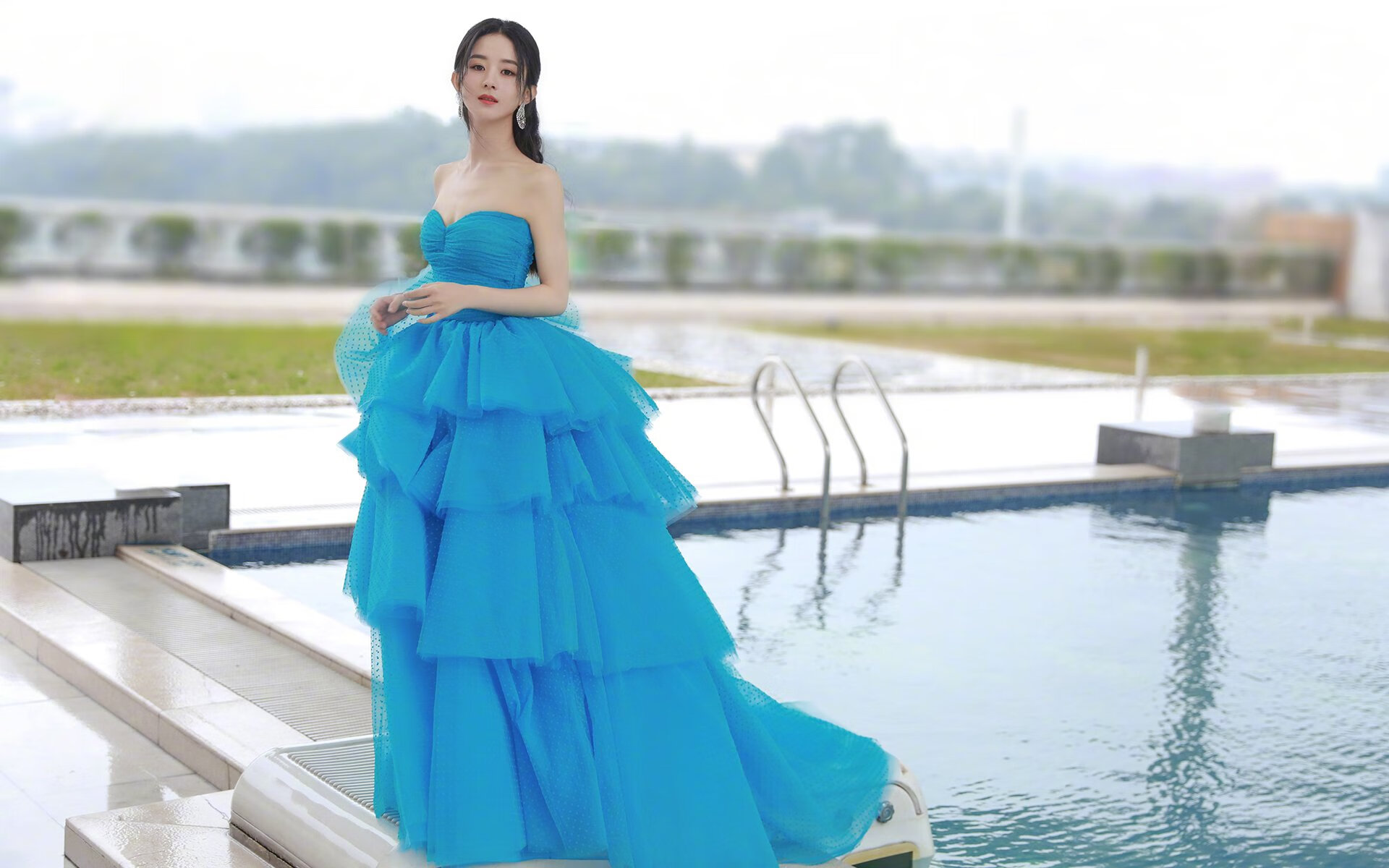 图卢兹中场调度带动节奏连贯输出，图卢兹crous