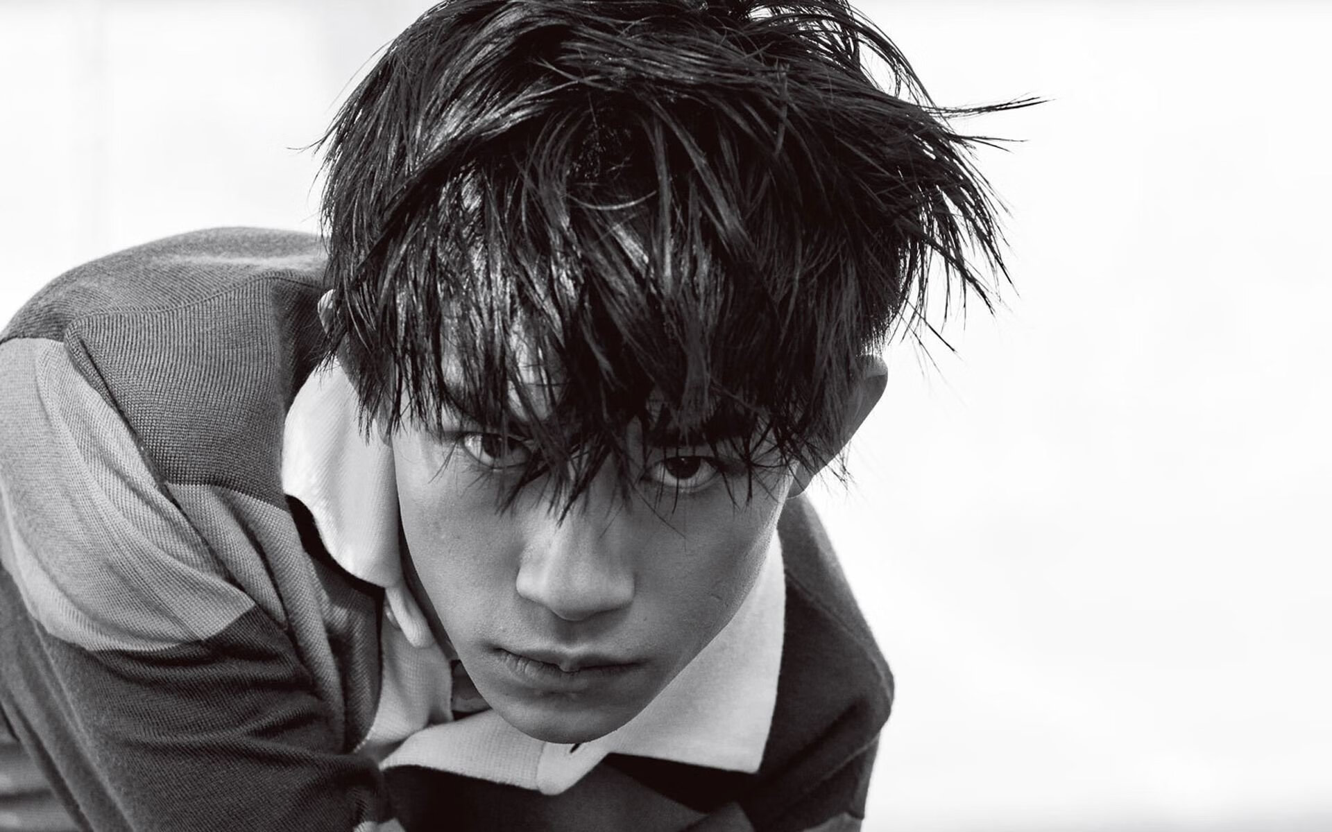 艾比·德尔福：南非队的防守支柱，关键时刻化解对方威胁，南非德比尔斯公司