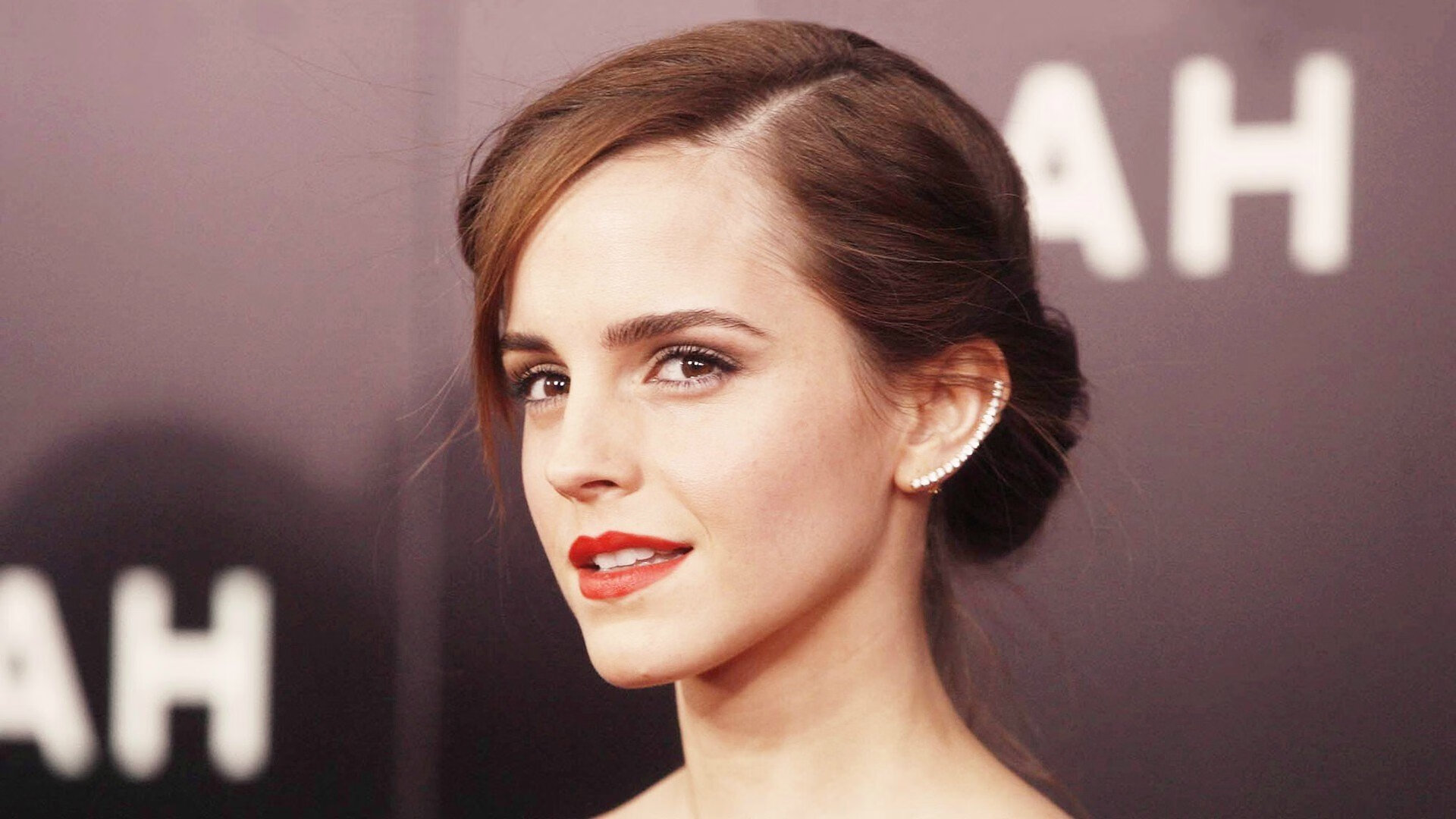 英超冠军争夺:悬念重重,精彩不断!,英超 联赛冠军