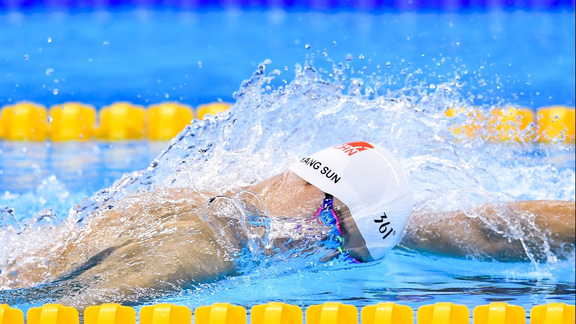 九游app下载-田径竞赛规则调整引入电子红牌机制，田径 红牌